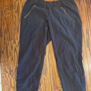Athleta black featherweight pants